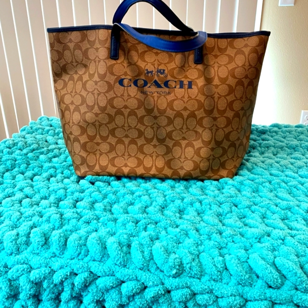 Used Lg Coach Tote